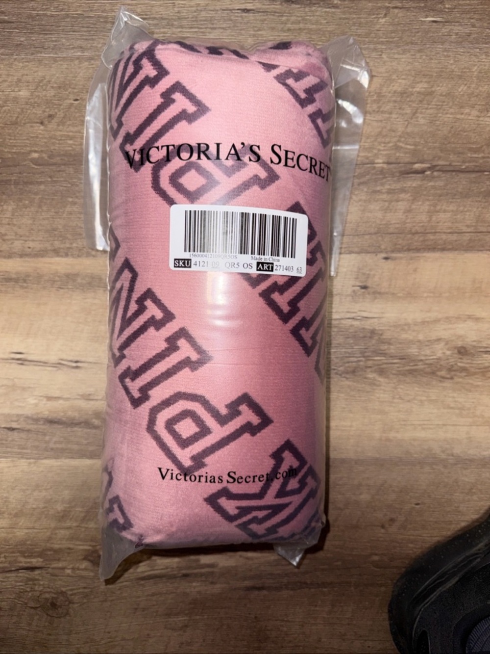 Victoria's Secret Pink Logo Throw Blanket